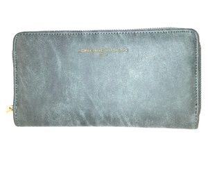 Front Snap Ziparound Wallet